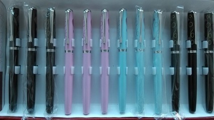 探尋進(jìn)賢文港 美意筆齋多彩印花鋼筆，品質(zhì)與美學(xué)的實惠之選